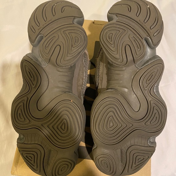 Yeezy 500 Clay Brown 9US - Picture 9 of 9